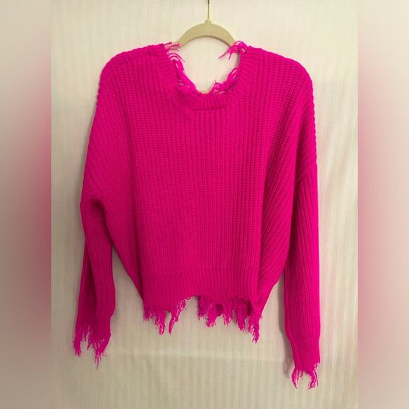 Polly & Esther brand Hot pink Fringed Sweater.  Size M.  EUC!! - Picture 4 of 6